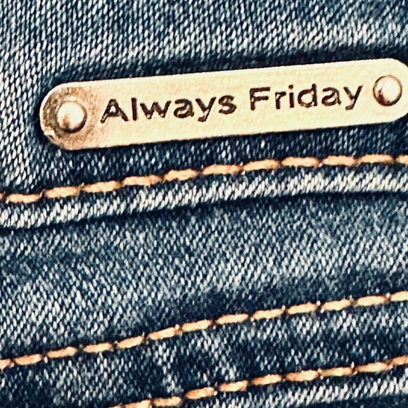 Always Friday Blue Jean Shorts Comfort Waist Cuffed Stretch W31xL3 JRs Size 13 - Picture 3 of 8